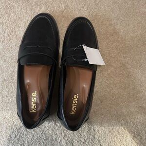 Kensie Black Loafers NWT. Size 7